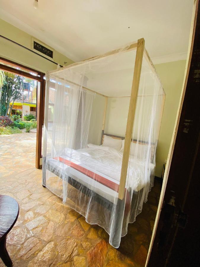 Afro Smile Hotel And Guest House-Jinja Dış mekan fotoğraf