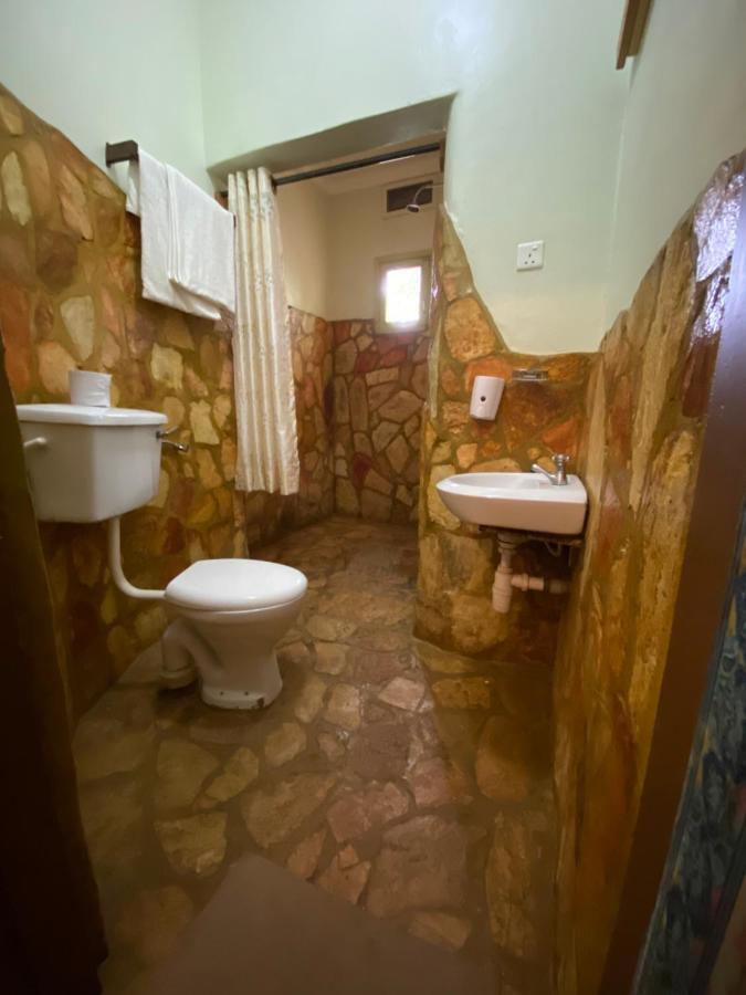 Afro Smile Hotel And Guest House-Jinja Dış mekan fotoğraf