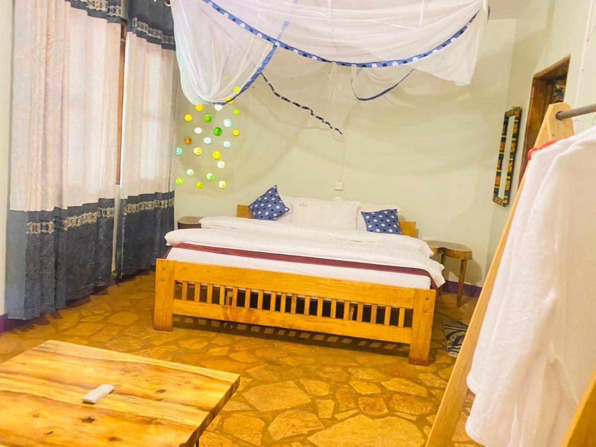 Afro Smile Hotel And Guest House-Jinja Dış mekan fotoğraf