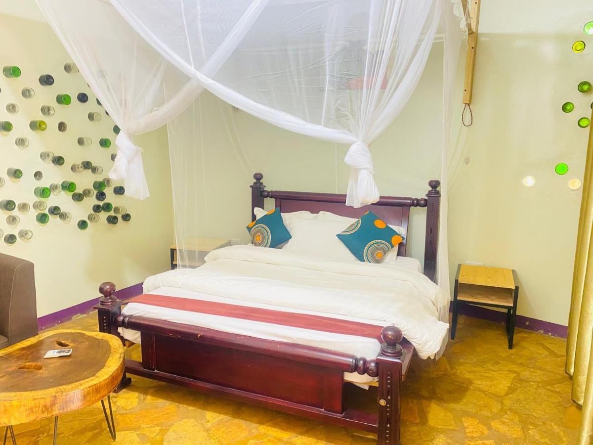 Afro Smile Hotel And Guest House-Jinja Dış mekan fotoğraf