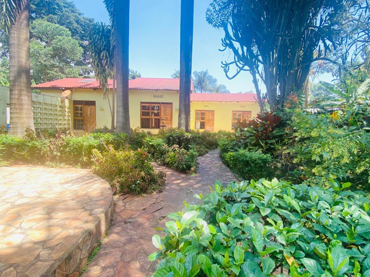 Afro Smile Hotel And Guest House-Jinja Dış mekan fotoğraf