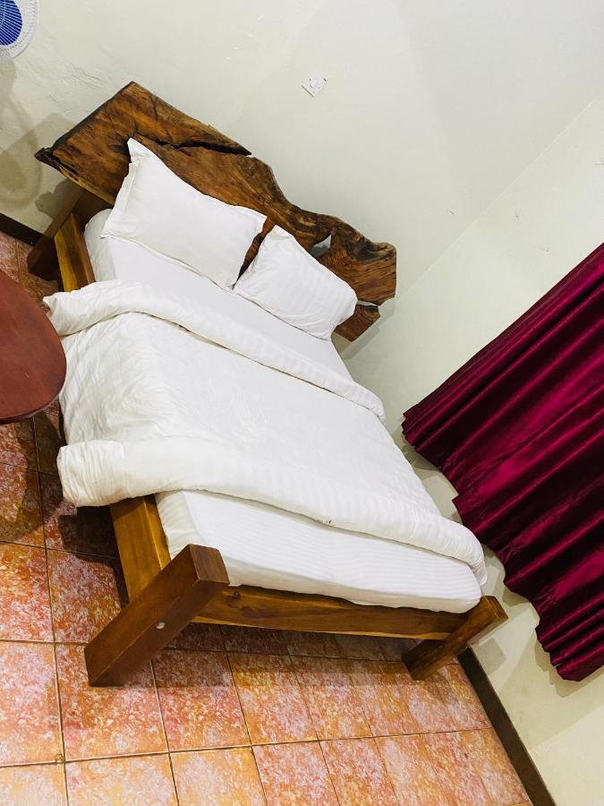 Afro Smile Hotel And Guest House-Jinja Dış mekan fotoğraf