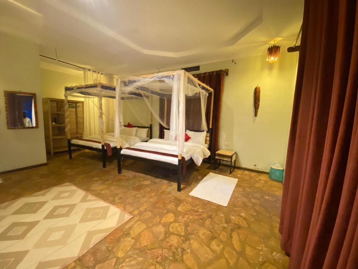 Afro Smile Hotel And Guest House-Jinja Dış mekan fotoğraf